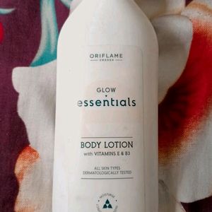 Oriflame Body Lotion From Glow Essentials