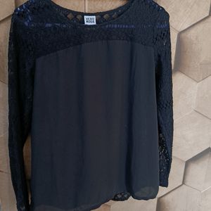 VeroModa Top In Black Colour