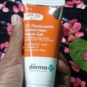 The Derma Co Hyaluronic Sunscreen Gel