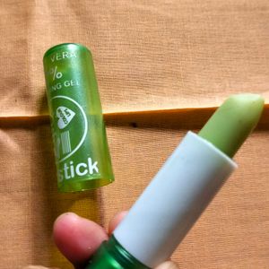 Aloevera Colour changing Lipstick