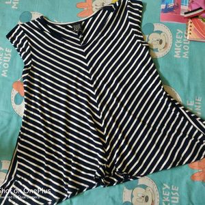 Black & White Stripped Top (Large)