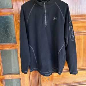 Under Armor Sweatshirt