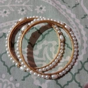 White Artificial Pearl Bangles