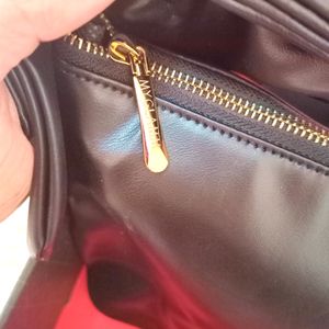 PREMIUM QUALITY MYGLAMM BOWBAG/ HANGBAG