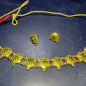 Golden Choker And Stud Set