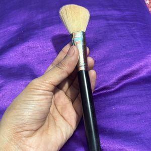 Pac Contour Brush