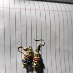 Moti Design Beautiful Earrings