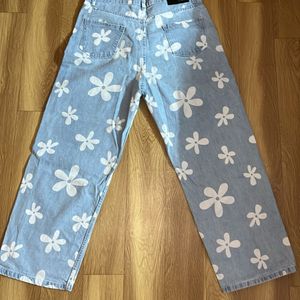 WOMEN BAGGY JEANS…