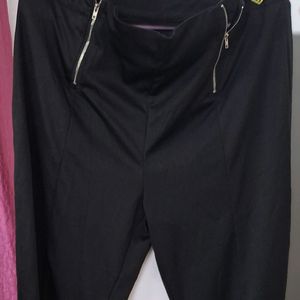 Black Zipped Pant