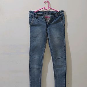 Tommy Hilfigher jeans for men