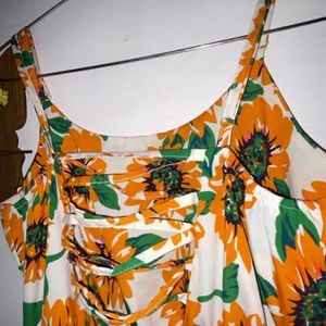 sunflower print backless dress 👗