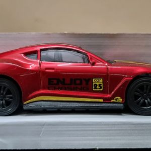 Aston Martin 1/43 Scale Car