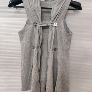 Grey Sleeveless Shrug With Button Holds