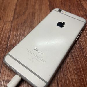 iPhone 6 In Good Condition Stuck On Battery Logo