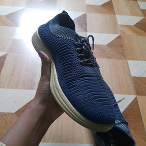 Selling Casual Shoes