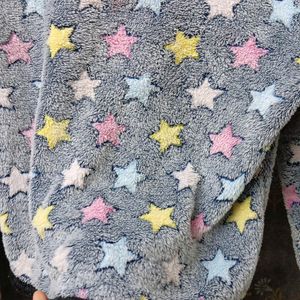 Star Crop Sweater Top