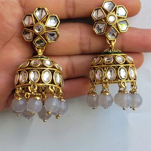 Gray Kundan Jhumka Set