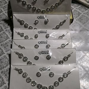 💥 Move On Sale 💥 6 Pack Of Jewellery Set