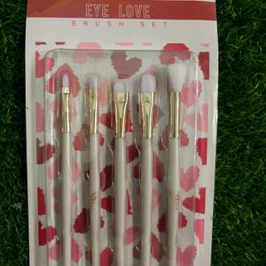 Nu Bae Eye Love Brush Set