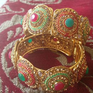 Diamond Cut Kada+ Gold Kundan Kada Bracelet