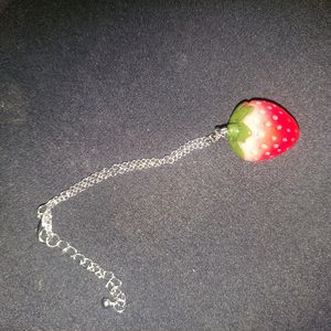 Strawberry Bracelet 🍓