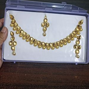 Lowest Price- kundan Set With Maangtika