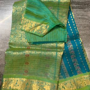 Beautiful 😍 Pattu Saree With Stitched Blouse