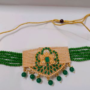 Green Colour Kundan Jewellery Set