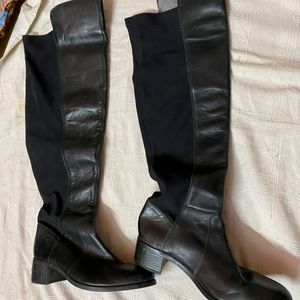 LEATHER BLACK BOOTS