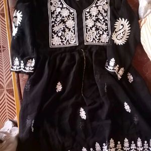 Short Chikankari Kurti