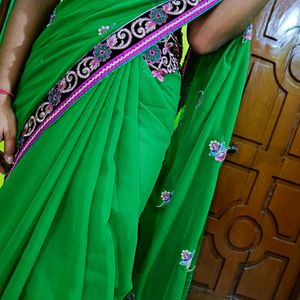 Beautiful Green Saree With Heavy Lace And Blouse