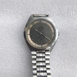 Vintage HMT Vivek Manual Hand-Winding Watch.