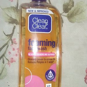 Clean And Clear Foaming Face Wash