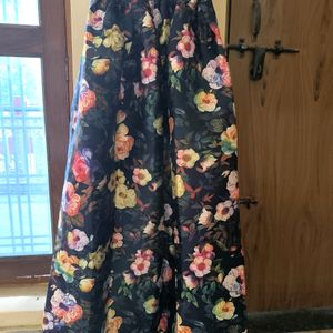 Flowers Print Long Skirt 💯💕