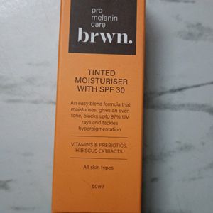 🎗️TINTED MOISTURIZER WITH SPF 30🎗️