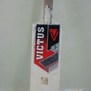 Victus Cricket Bat IN Good Condition