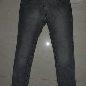 faded black skinny jeans