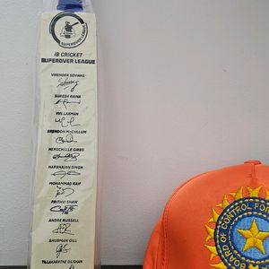 iB Cricket Bat With Digitally Autographed