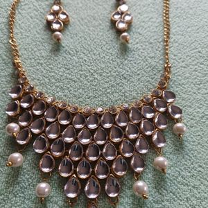 Kundan Necklece With Earrings