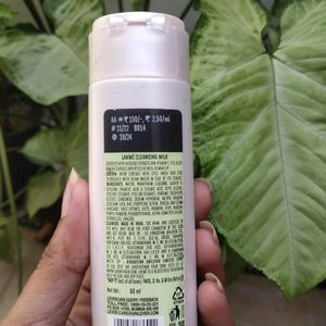 JOVEES SUNSCREEN + LAKME CLEANSING MILK