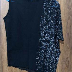 Black Top (One Side Sleeveless)