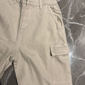 Off White Cargo Pant