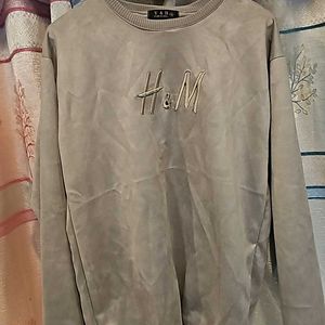 H&M grey T-shirt