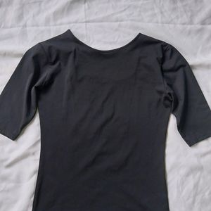 Black Round Neck Fitted Top