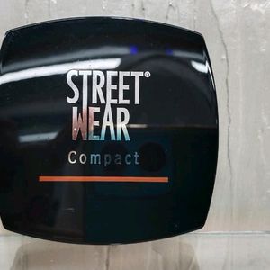 🆕 STREET WEAR BY REVLON COMPACT POWDER LIGHT SHADE