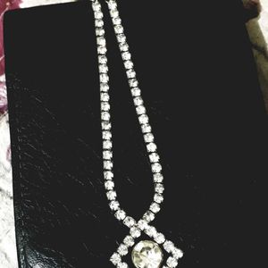 American Dimond Necklace Set