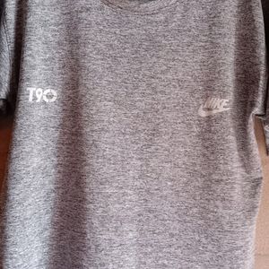 Nike Grey T-shirt