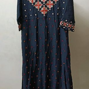 Avaasa Kurthi