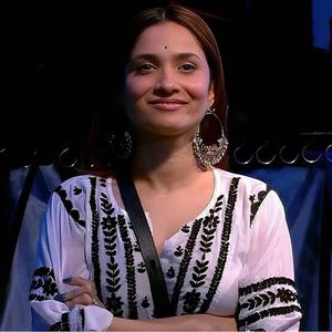 Ankita Lokhande Kurti