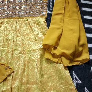 Yellow Stone Work Kurta Set